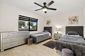2 bedrooms, desk, iron/ironing board, WiFi