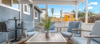 Backyard Playset Family Getaway Home STR25-000025