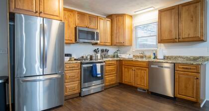 Spacious Family Paradise with Arcade Fun & Firepit