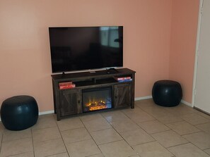 Interior - Elegant and comfortable 2 bedroom pet-friendly villa w/ 2 parking spaces (Hilton Head Island)