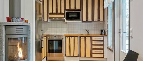 Réfrigérateur, micro-ondes, lave-vaisselle