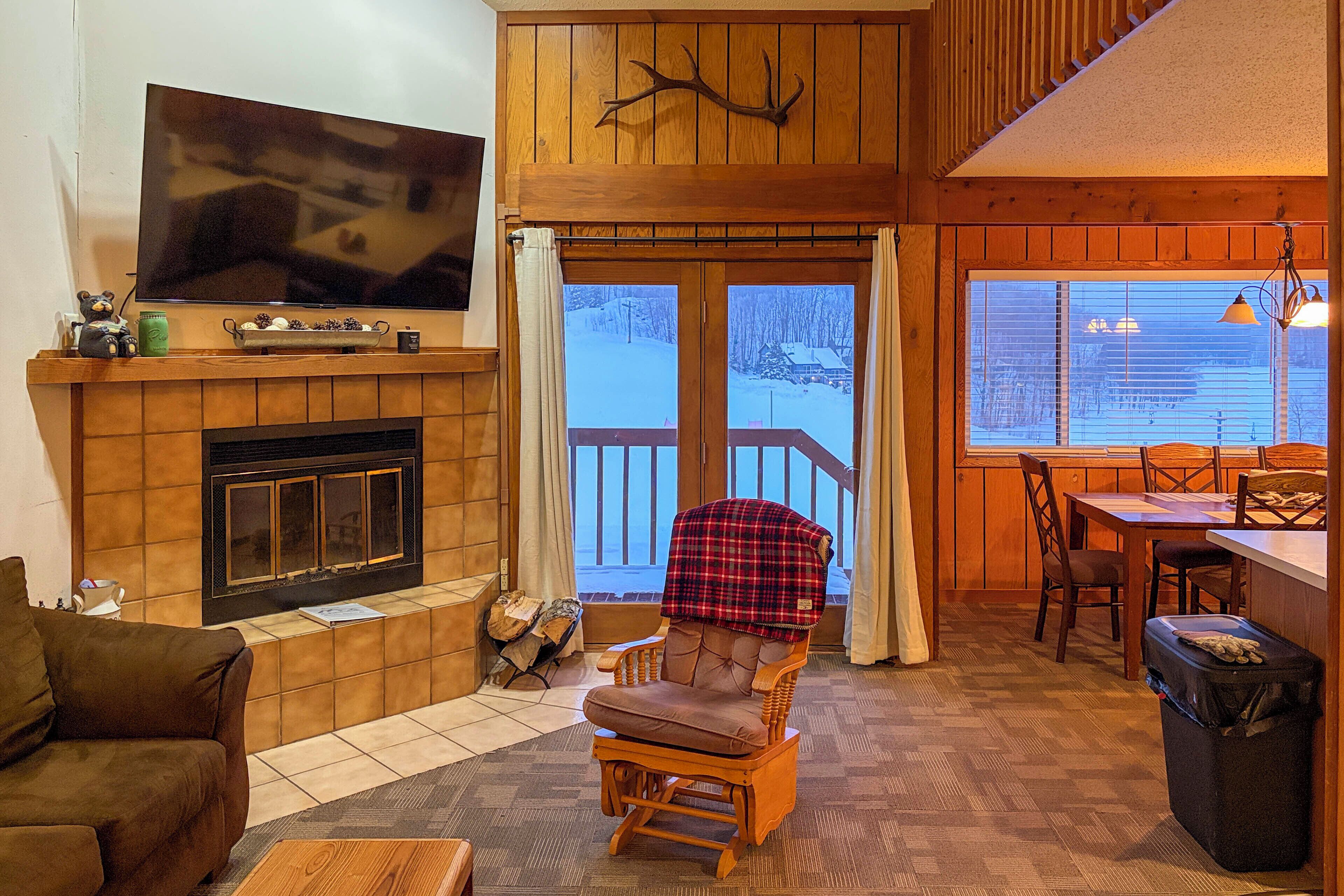 TV, fireplace, DVD player