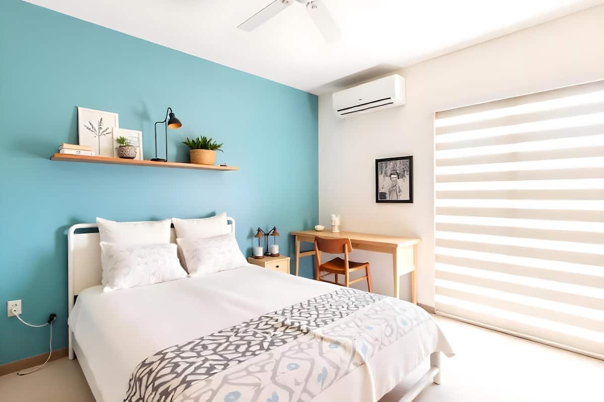 Departamento clásico, 2 habitaciones, para no fumadores, acceso a la alberca | 2 habitaciones, ropa de cama hipoalergénica y camas con efecto memoria