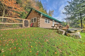 Terrace/patio - Cambridge Cabin < 2 Mi to Smugglers' Notch! (Cambridge)