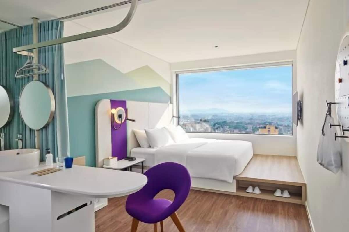 In-room safe, desk, laptop workspace, soundproofing