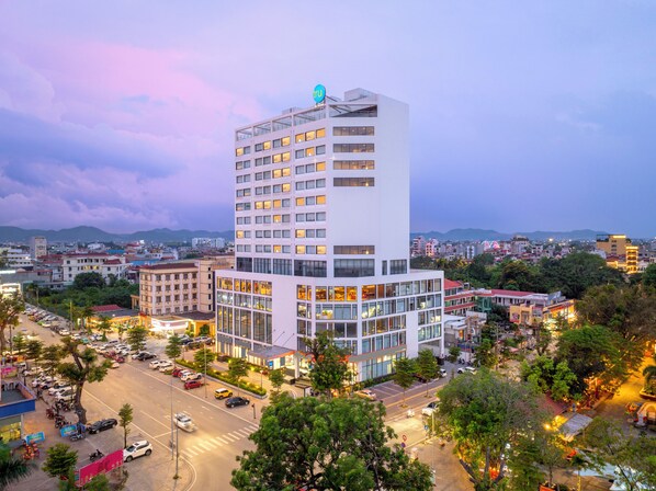Front of property - Tru by Hilton Bac Giang City Centre (Bac Giang)