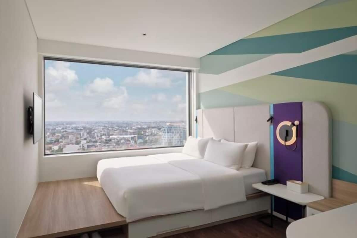 In-room safe, desk, laptop workspace, blackout curtains