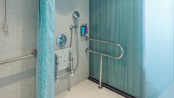 Zimmer, 1 King-Bett, barrierefrei | Dusche im Bad