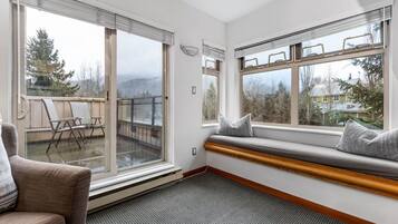 TV connectée, cheminée