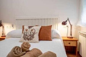 3 bedrooms, iron/ironing board, travel cot, WiFi