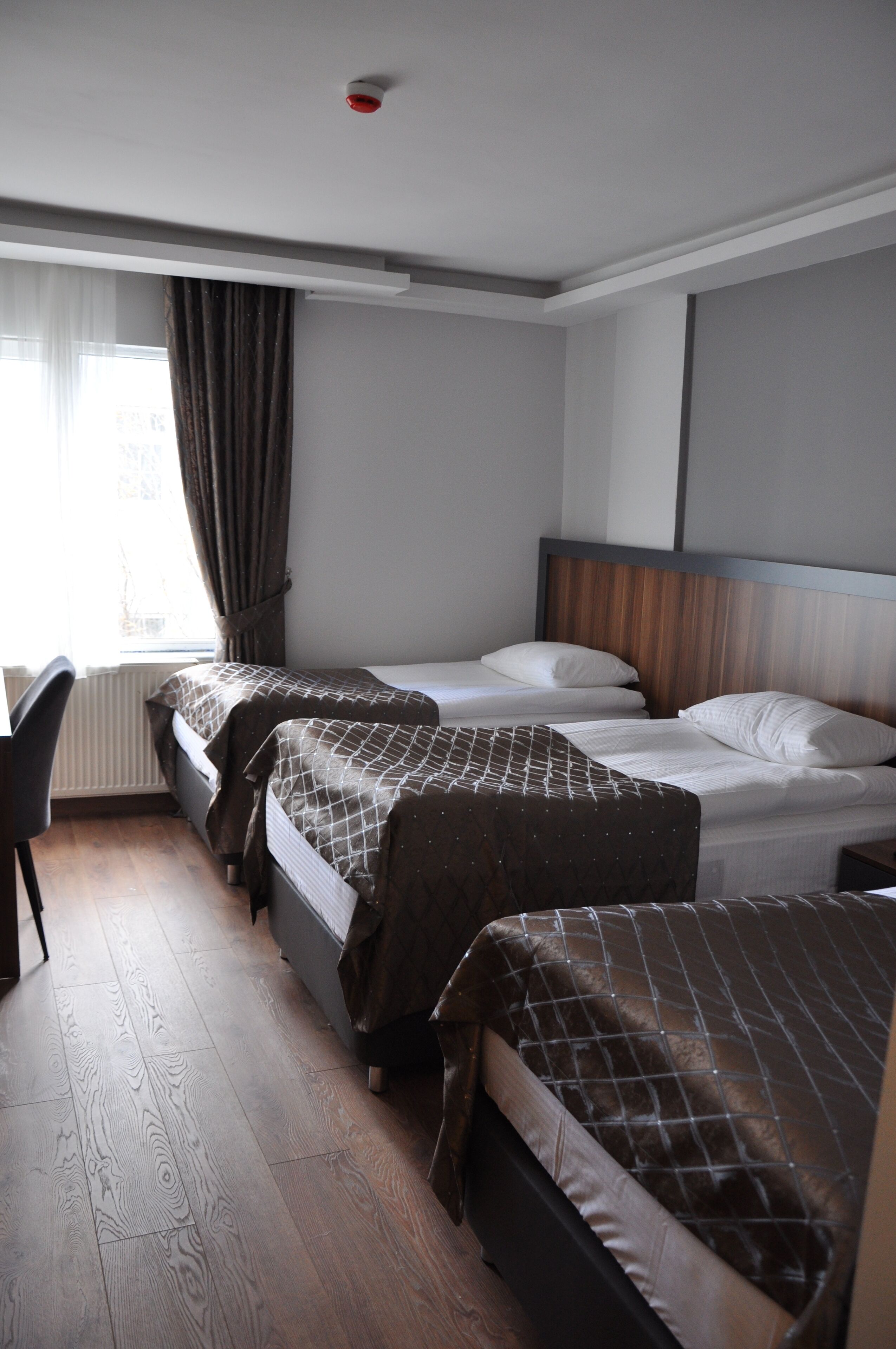 Premium bedding, free minibar, desk, laptop workspace