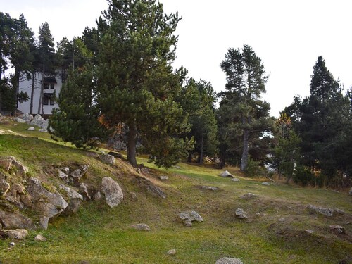 Charmant studio cabine avec terrasse et parking à Font-Romeu