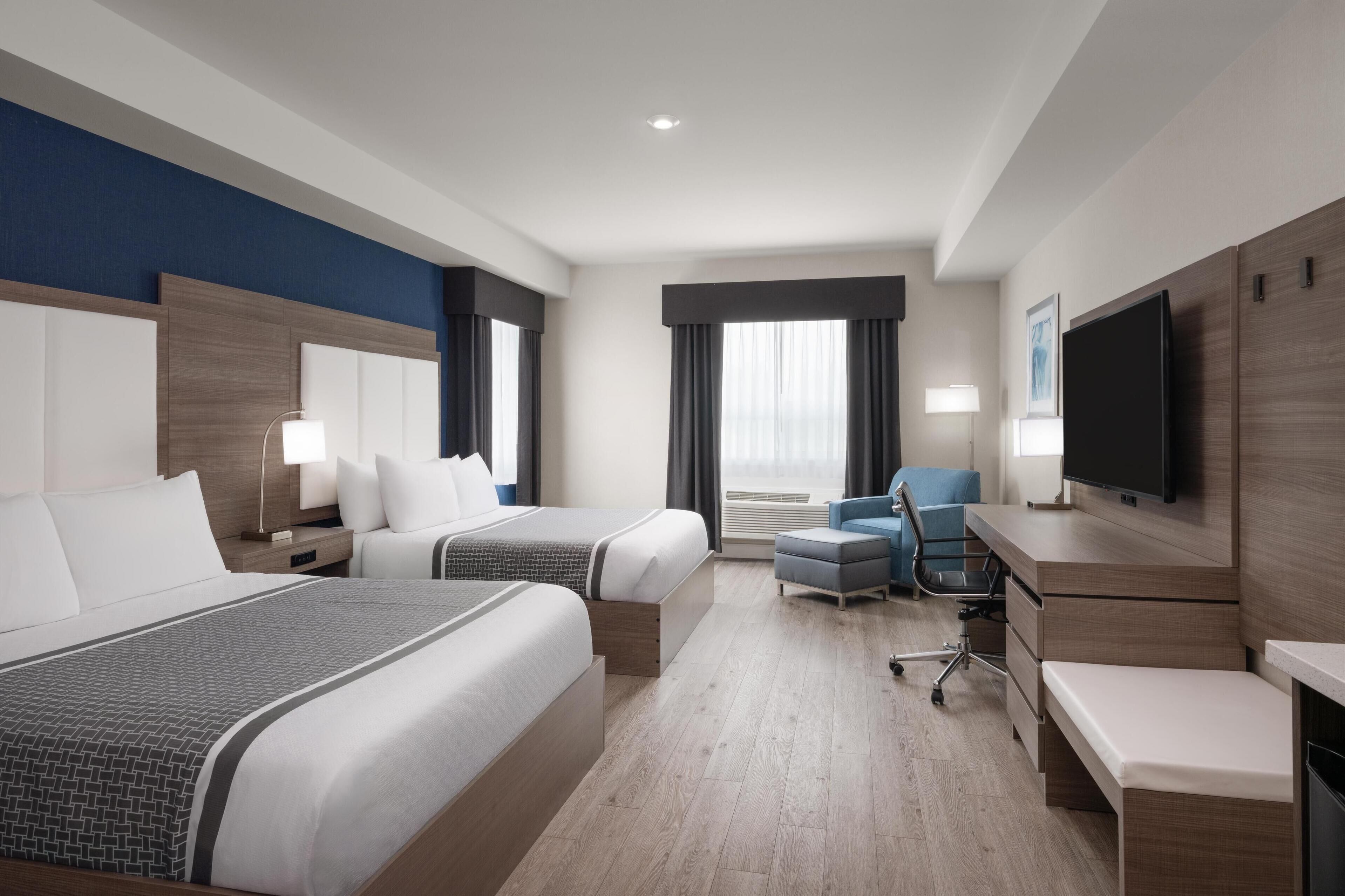 1 bedroom, premium bedding, in-room safe, desk