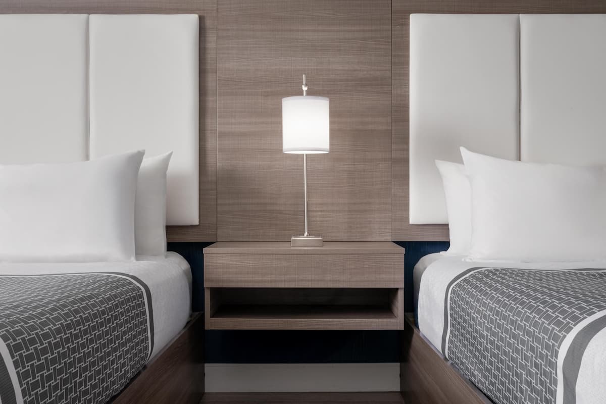 1 slaapkamer, luxe beddengoed, een kluis op de kamer, een bureau