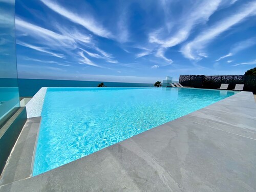 3P - SANDY BEACH - A/C - swimming pool - Wifi