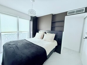 2 chambres, fer et planche à repasser, lit de bébé portatif, Wi-Fi