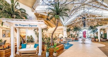 Brilliant Cottage near Disney with Private Pool & Margaritaville Resort &.