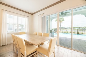 Dining - Brilliant Cottage near Disney with Private Pool & Margaritaville Resort &. (Kissimmee)