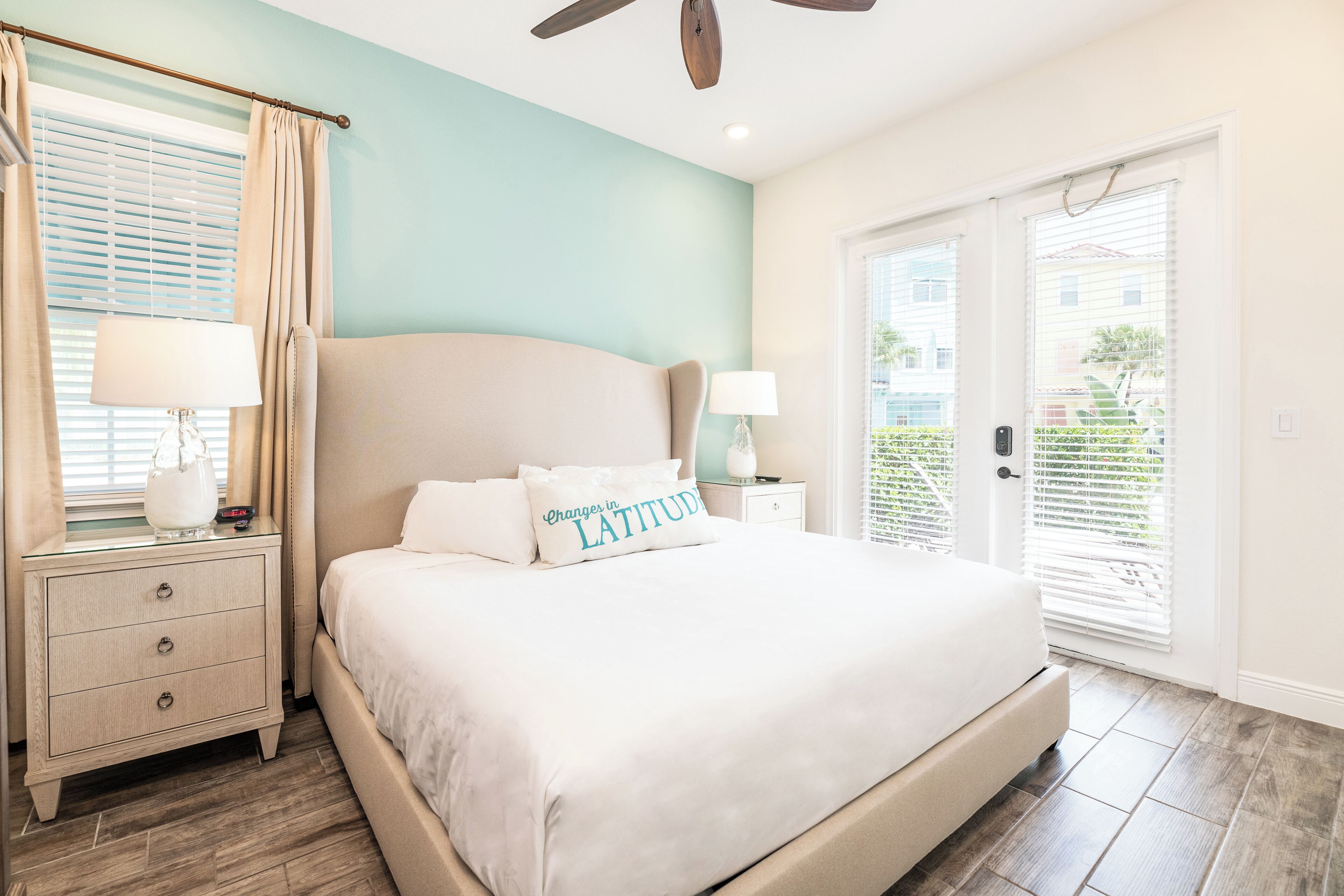 3 soveværelser, pengeskab på værelset, strygejern/strygebræt