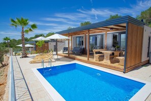 Outdoor pool - Mobile house with private pool (Novalja)