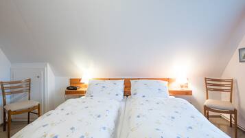 1 bedroom, iron/ironing board, free WiFi