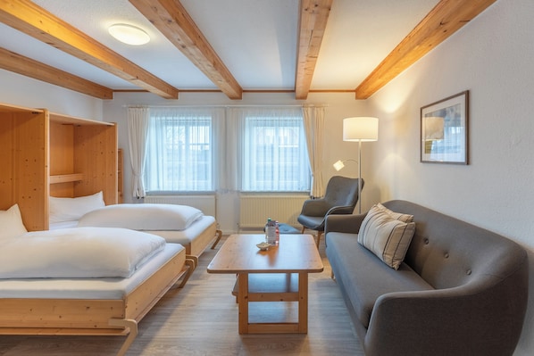 Bügeleisen/Bügelbrett, kostenloses WLAN