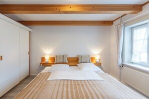 1 Schlafzimmer, BĂŒgeleisen/BĂŒgelbrett, kostenloses WLAN