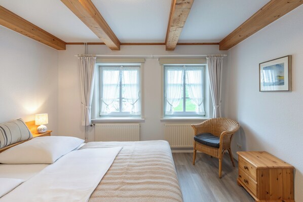 1 Schlafzimmer, BĂŒgeleisen/BĂŒgelbrett, kostenloses WLAN