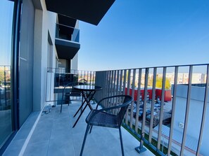 Family Apartment | Terrace/patio - Charming Flat with Balcony & Parking (Craiova)