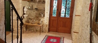 Chateau / Country House