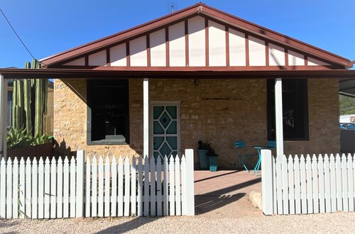 Caroline Cottage Historic Moonta Township