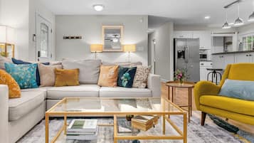 Televisor intel·ligent, llibres i estèreo