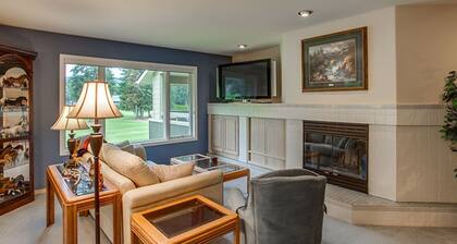 Tranquil Hideaway with Tee Time Views