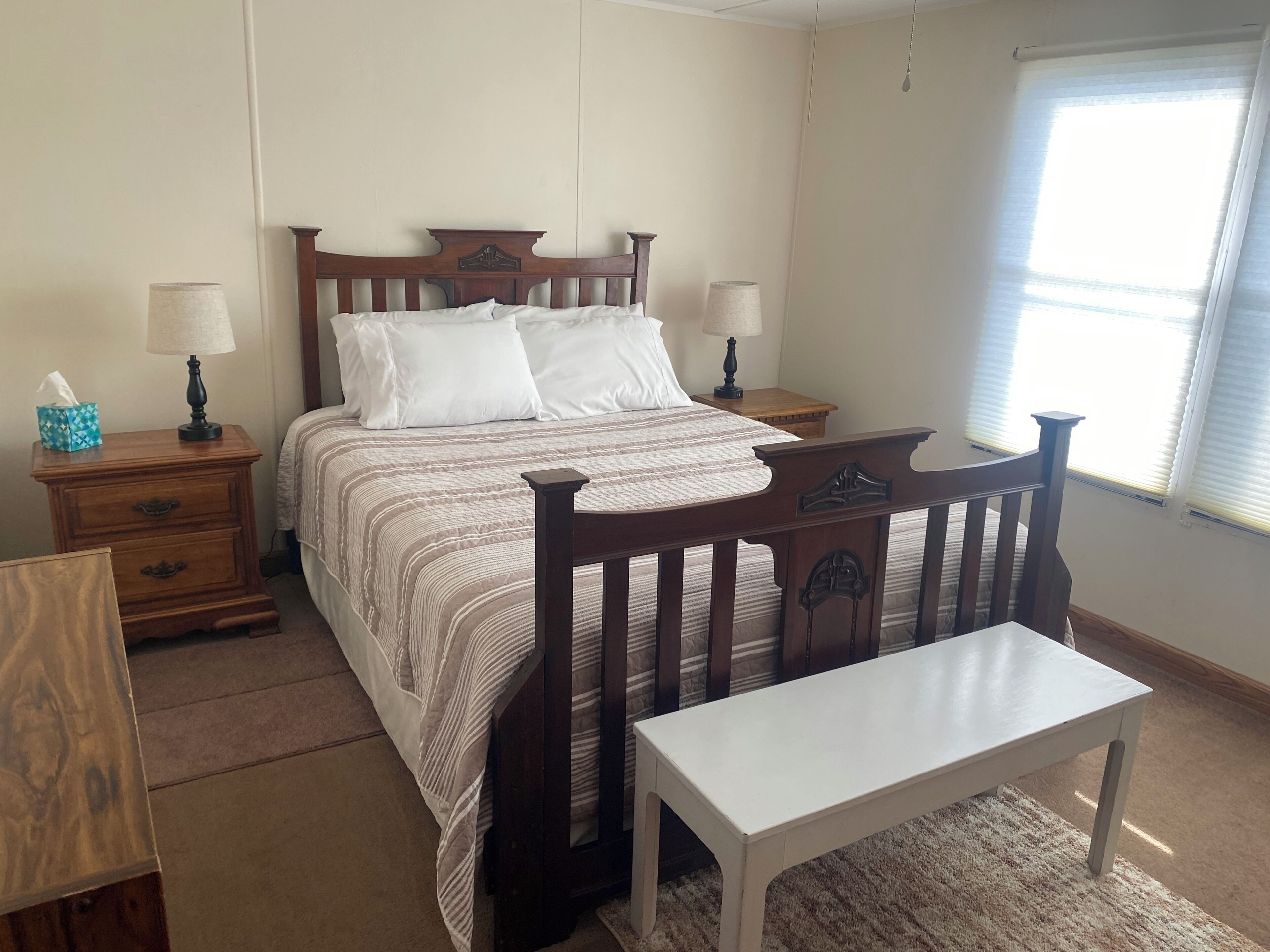 2 bedrooms, WiFi (free), bed sheets