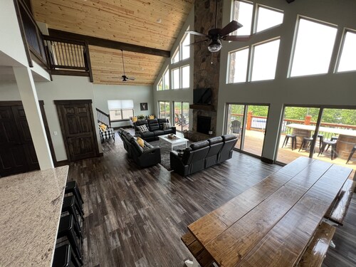 Antelope Lodge ADA Lake View w/Pickleball Court!