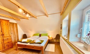 2 Schlafzimmer, Bügeleisen/Bügelbrett, kostenloses WLAN