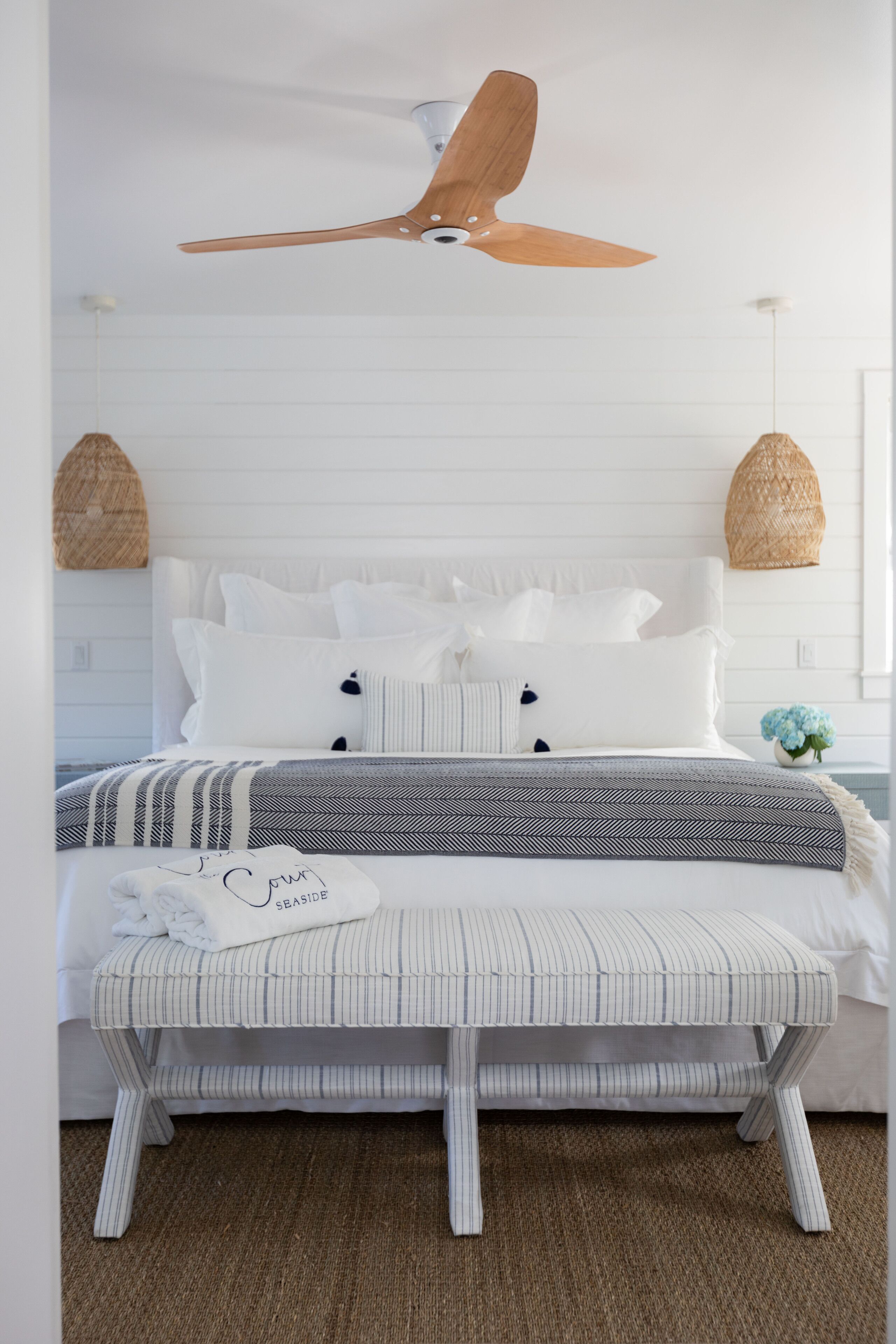 1 chambre, bureau, fer et planche à repasser, Wi-Fi