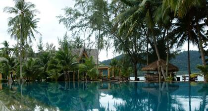 Villa Banromyen Siamroyalview 70mtrs to Beach