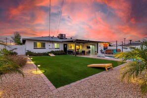 Exterior - SW Modern | Two Masters | Pool + Hottub | Mural (Scottsdale)