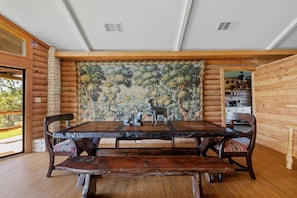 Maison, 4 chambres | Restauration