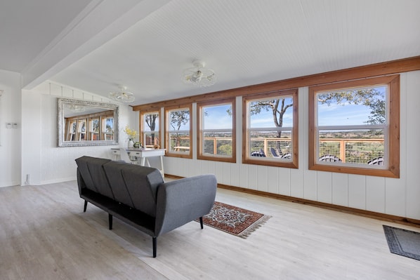 Interior - Guadalupe Bluff Farmhouse 3 Bedroom Home by RedAwning (Kerrville)