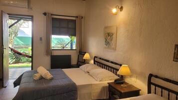Standard Apartment | Premium bedding, WiFi (free), bed sheets