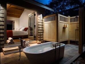 Property grounds - Luxury Retreat Perfect for Reconnecting w/ Nature (Faber)