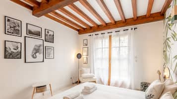 4 chambres, fer et planche Ă repasser, Wi-Fi, draps fournis