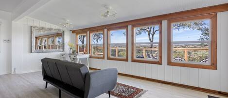 TV connectée, cheminée