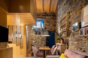 Interior - Contemporary styled studio (Piódão)