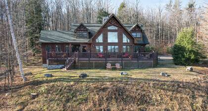 Private Lincoln Log Luxury Lodge in the Adirondacks