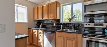 Peaceful River Retreat with Fireplace & Panoramic Views
