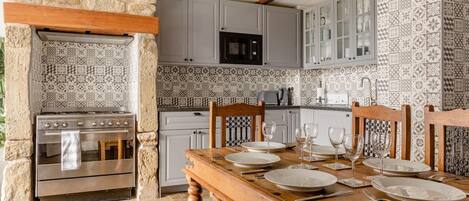 Apartment | Private kitchen | Fridge, microwave, oven, stovetop