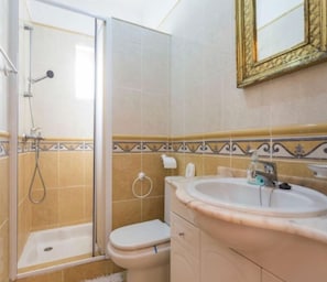 Bathtub